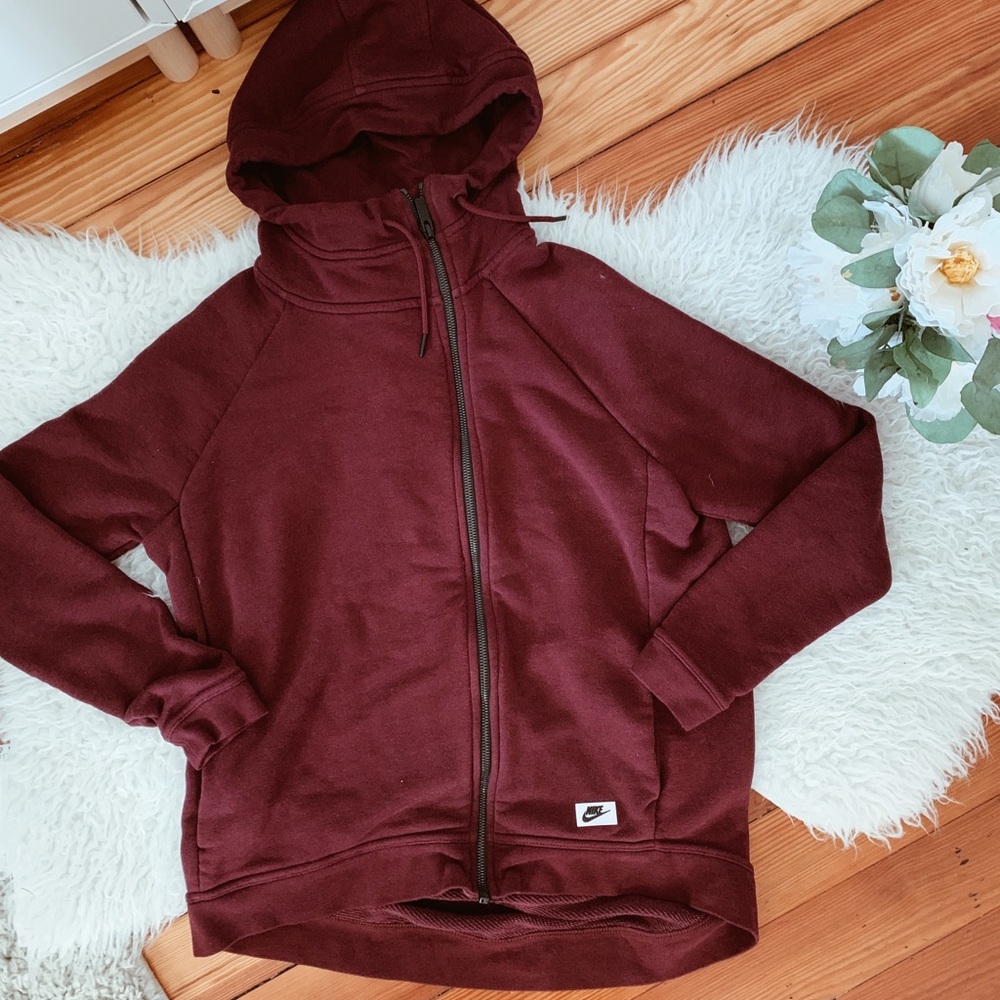 Nike sweatshirt